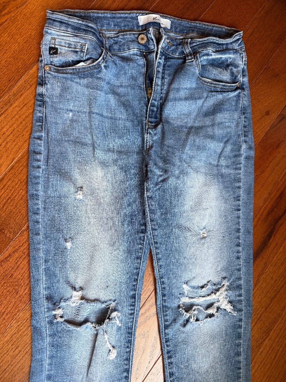 Kancan Distressed Jeans - Picture 2 of 4